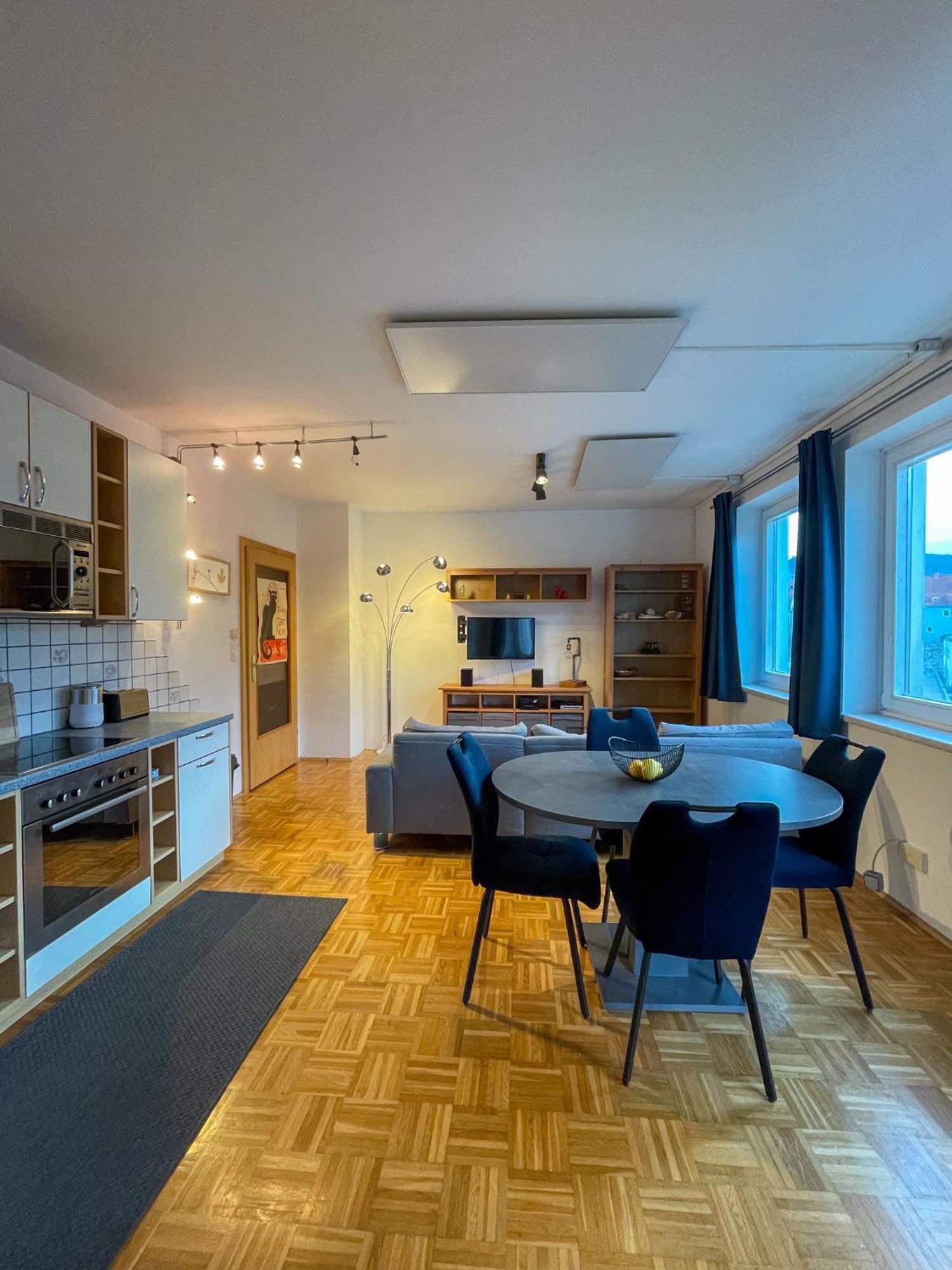 Melior City View Apartment Леобен Экстерьер фото
