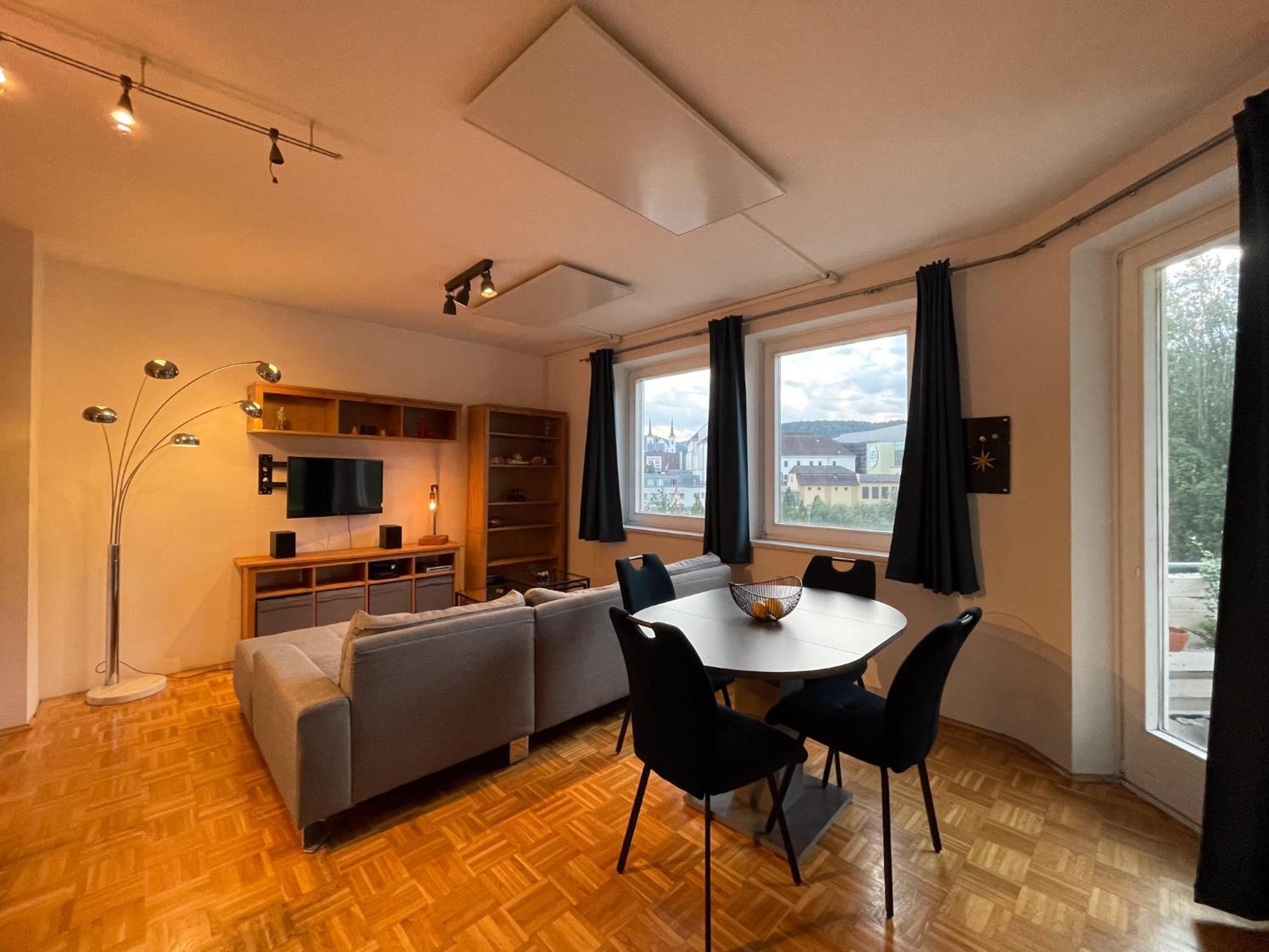 Melior City View Apartment Леобен Экстерьер фото